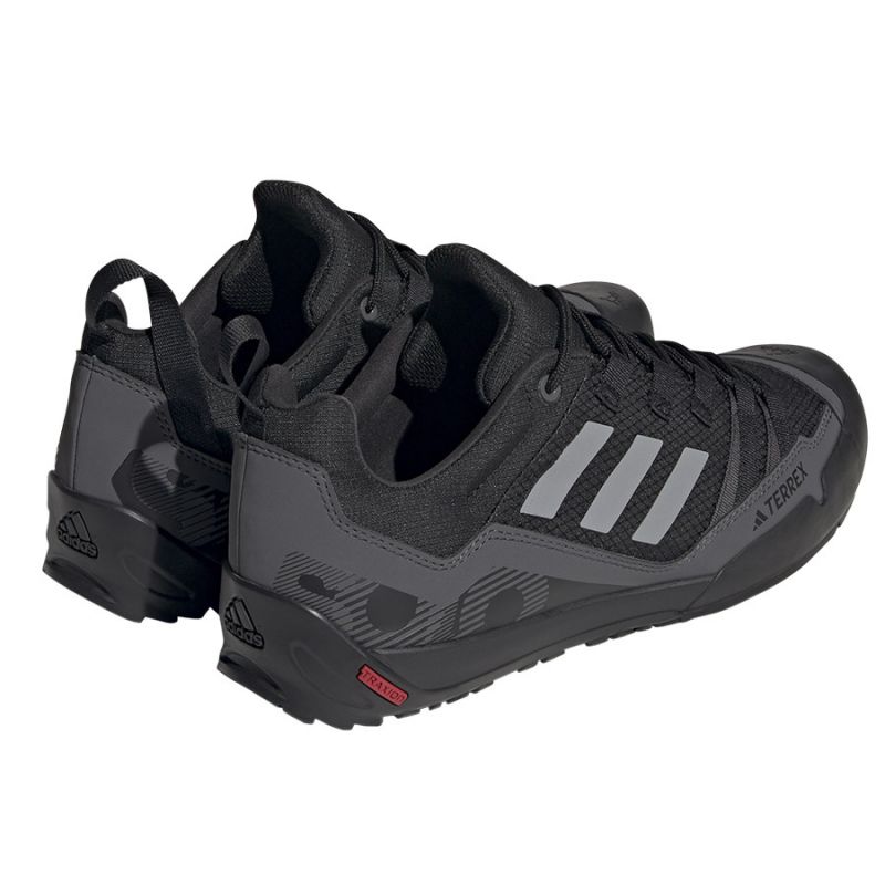 nanito_source_url:https://b2bsportswholesale.net/public/storage/productimages/86/af/d9/cf/983464/image/xlarge_clean.jpg