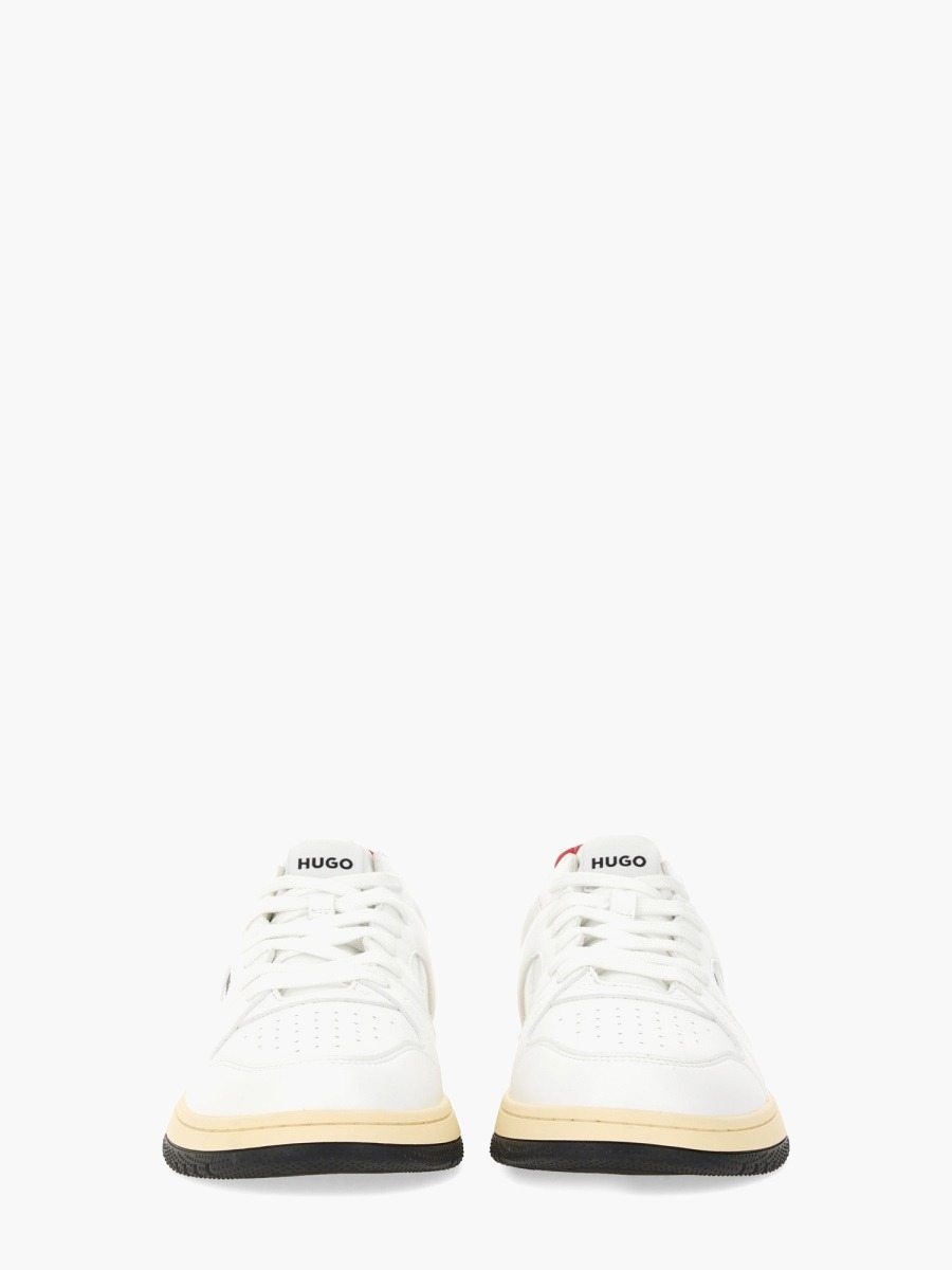 nanito_source_url:https://nokinstyle.com/2382808/leather-sneaker.jpg