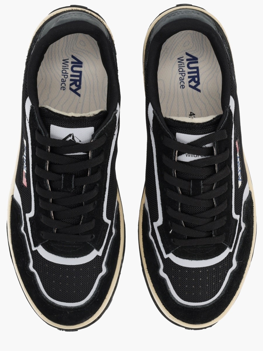 nanito_source_url:https://nokinstyle.com/2337230/wildpace-low-sneaker.jpg