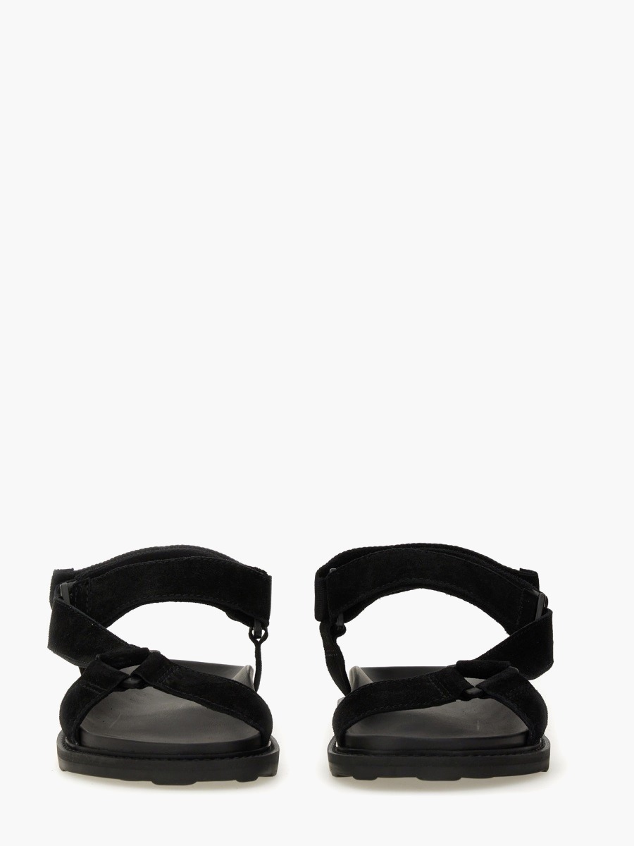 nanito_source_url:https://nokinstyle.com/2381454/sandal-with-logo.jpg