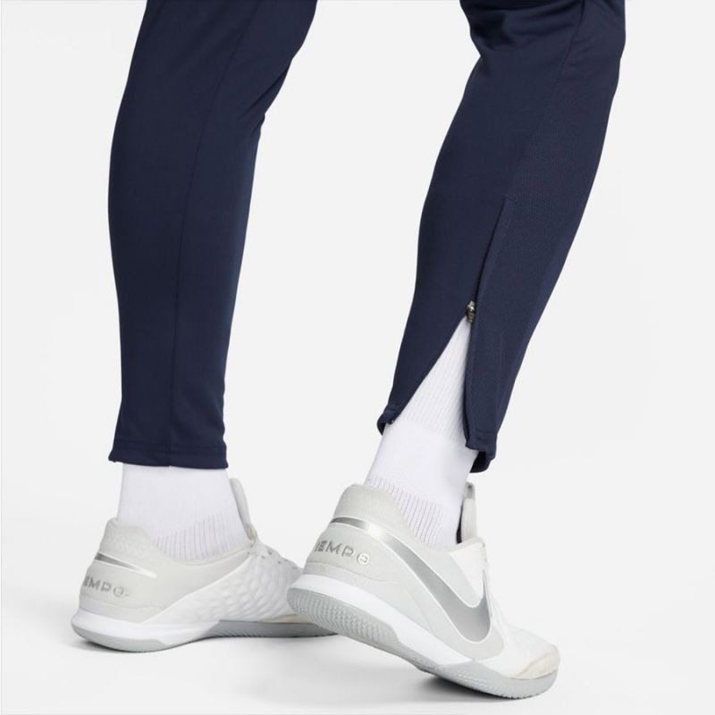 nanito_source_url:https://b2bsportswholesale.net/public/storage/productimages/8d/11/2f/12/936904/image/xlarge_clean.jpg