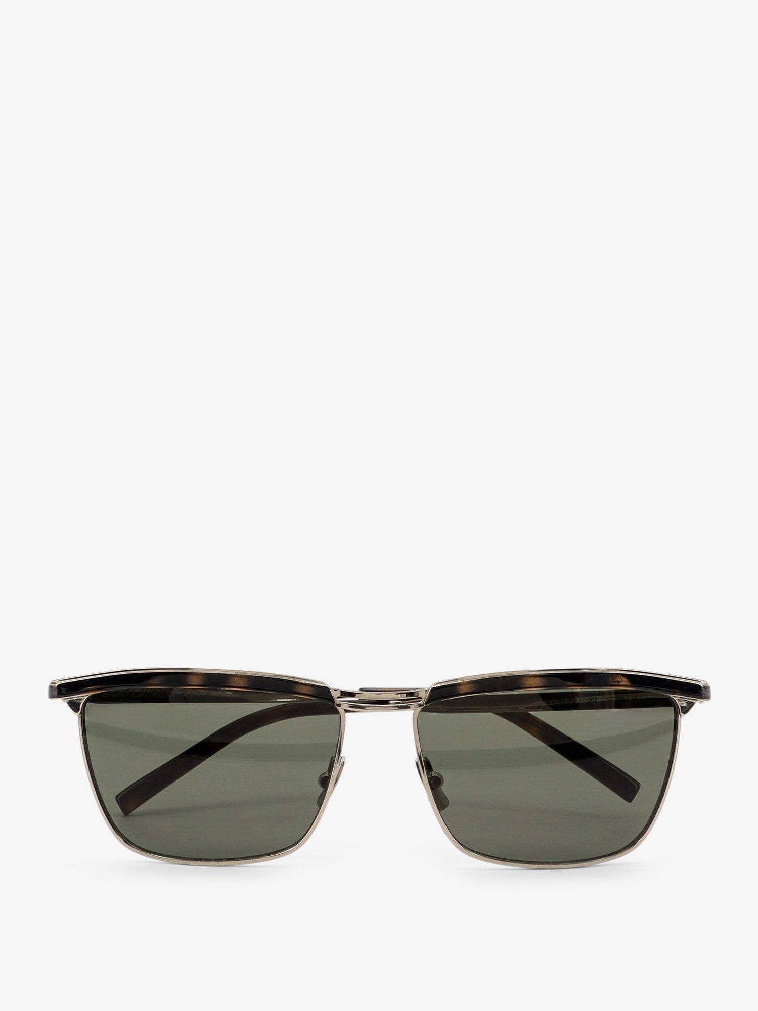 nanito_source_url:https://nokinstyle.com/2408214/metal-sunglasses.jpg