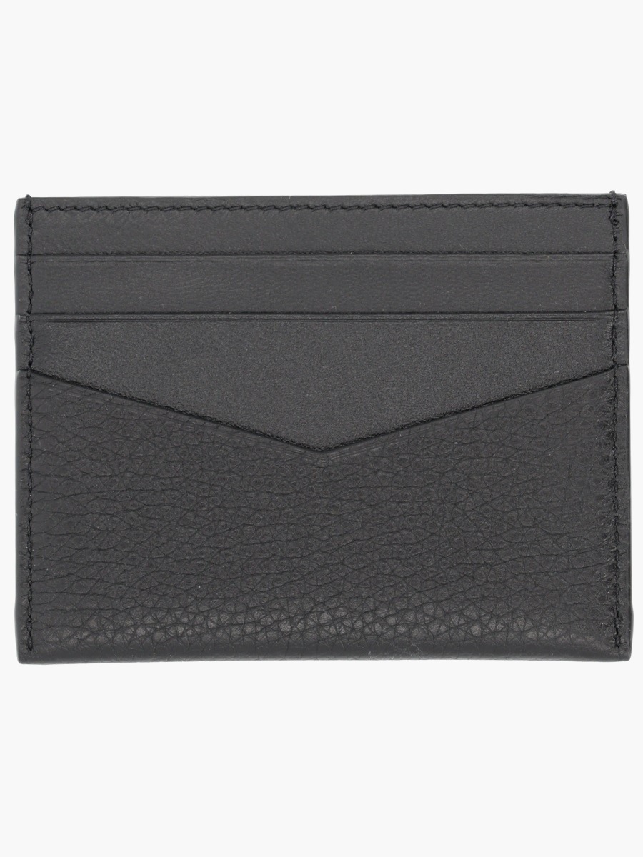 nanito_source_url:https://nokinstyle.com/2338943/leather-wallet.jpg