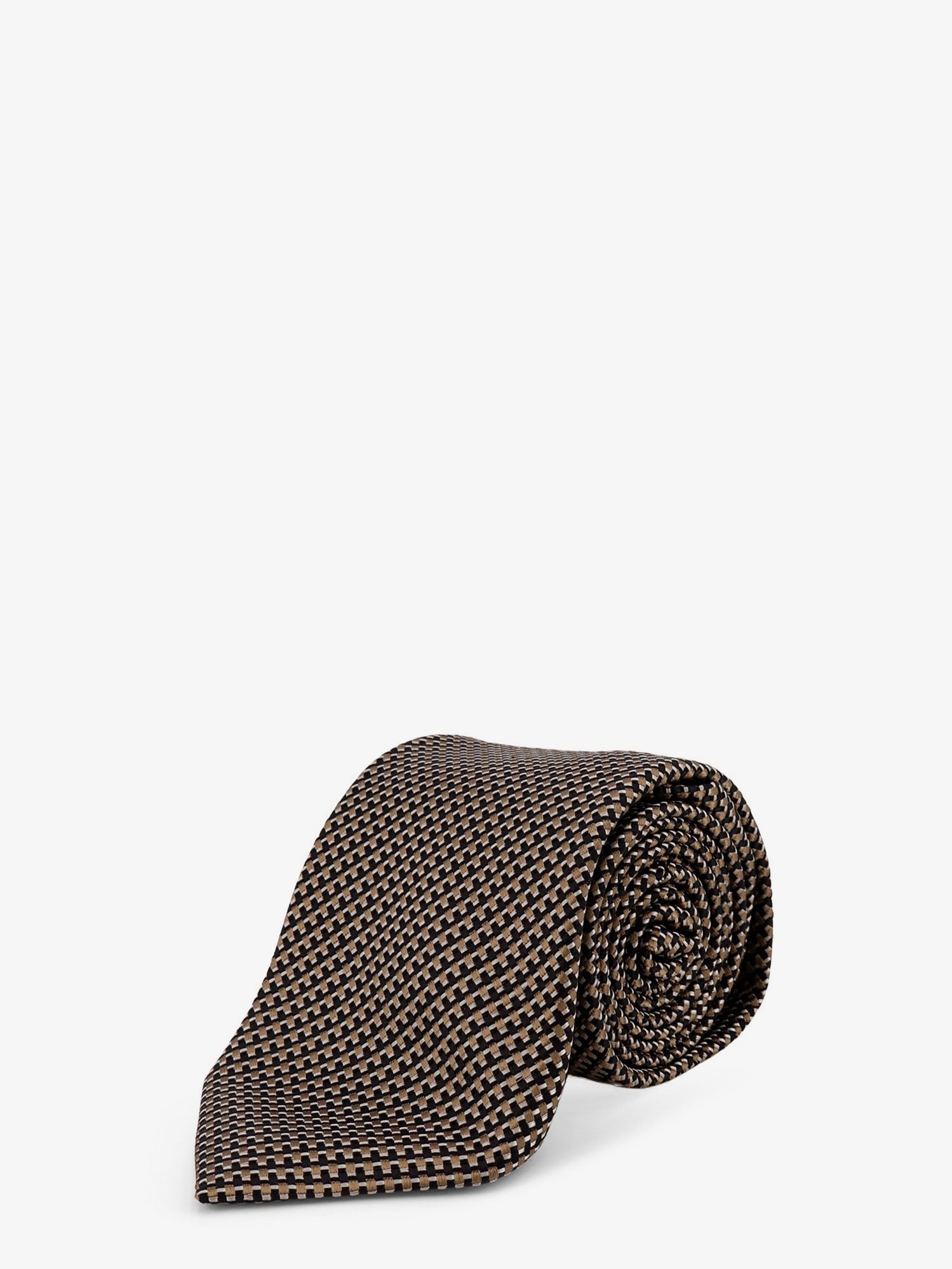 nanito_source_url:https://nokinstyle.com/2402229/silk-tie.jpg