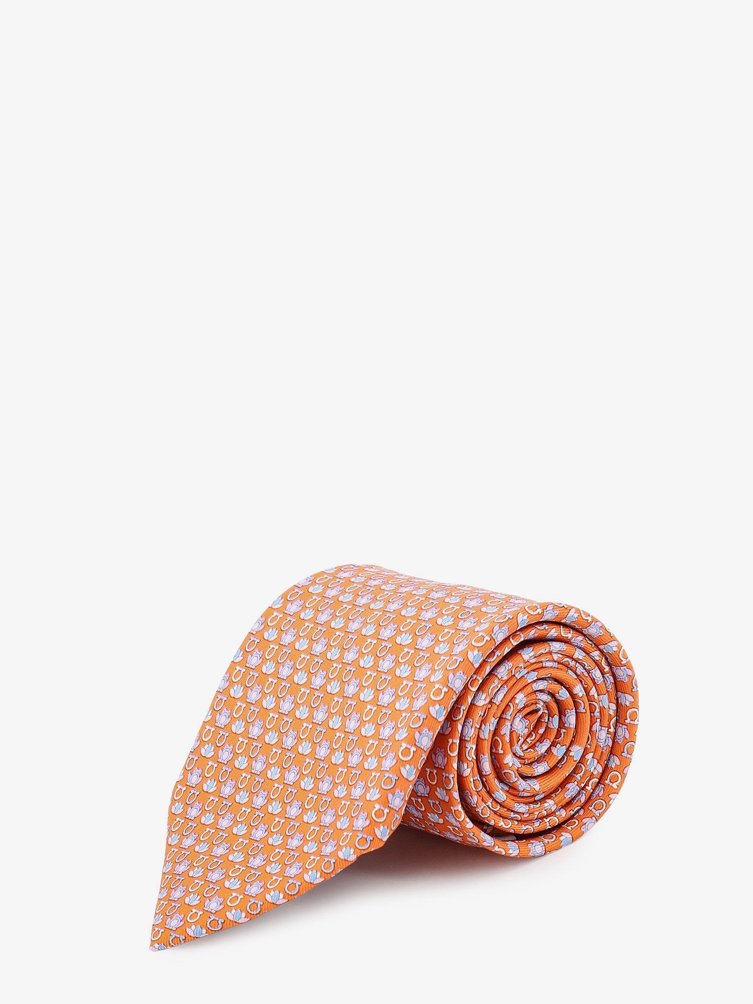 nanito_source_url:https://nokinstyle.com/2441499/silk-tie.jpg