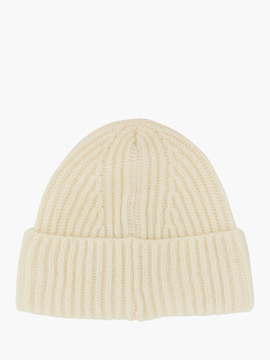 nanito_source_url:https://nokinstyle.com/2360154/beanie-hat-with-logo-patch.jpg