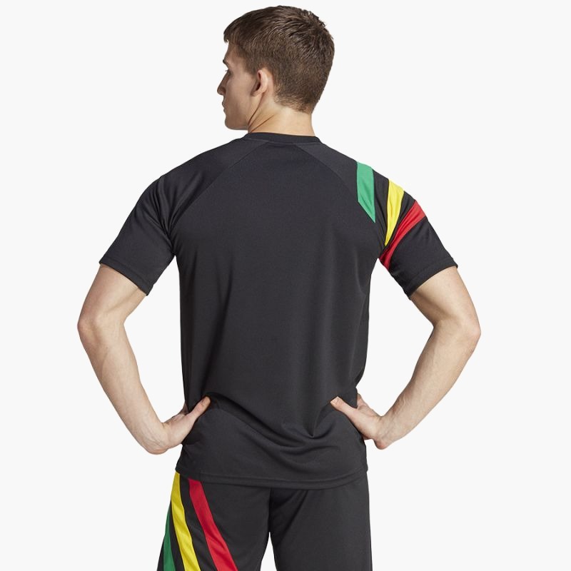 nanito_source_url:https://b2bsportswholesale.net/public/storage/productimages/c8/85/14/dd/985181/image/xlarge_clean.jpg
