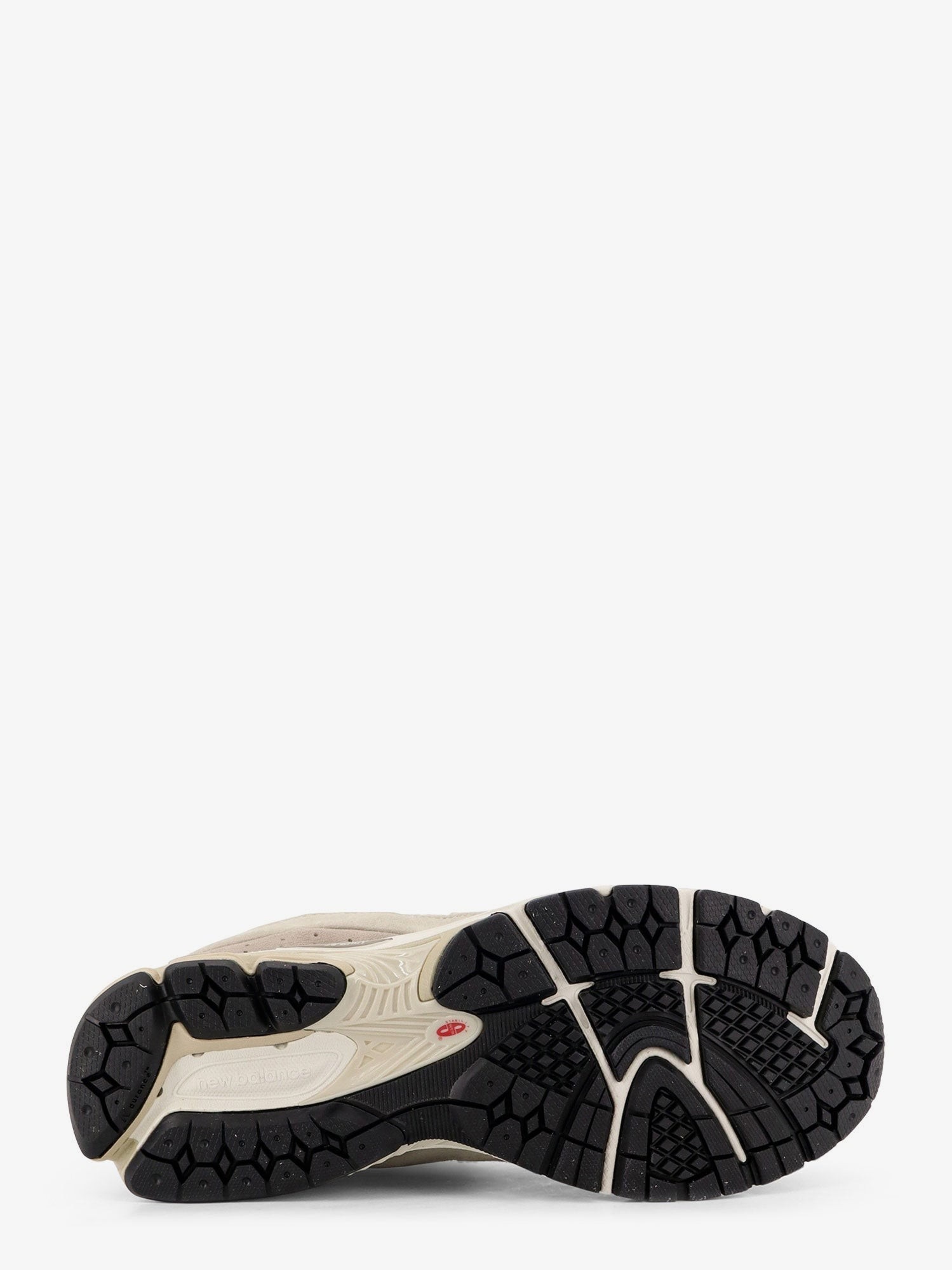 nanito_source_url:https://nokinstyle.com/2406387/2002r-mesh-sneakers-with-suede-inserts.jpg