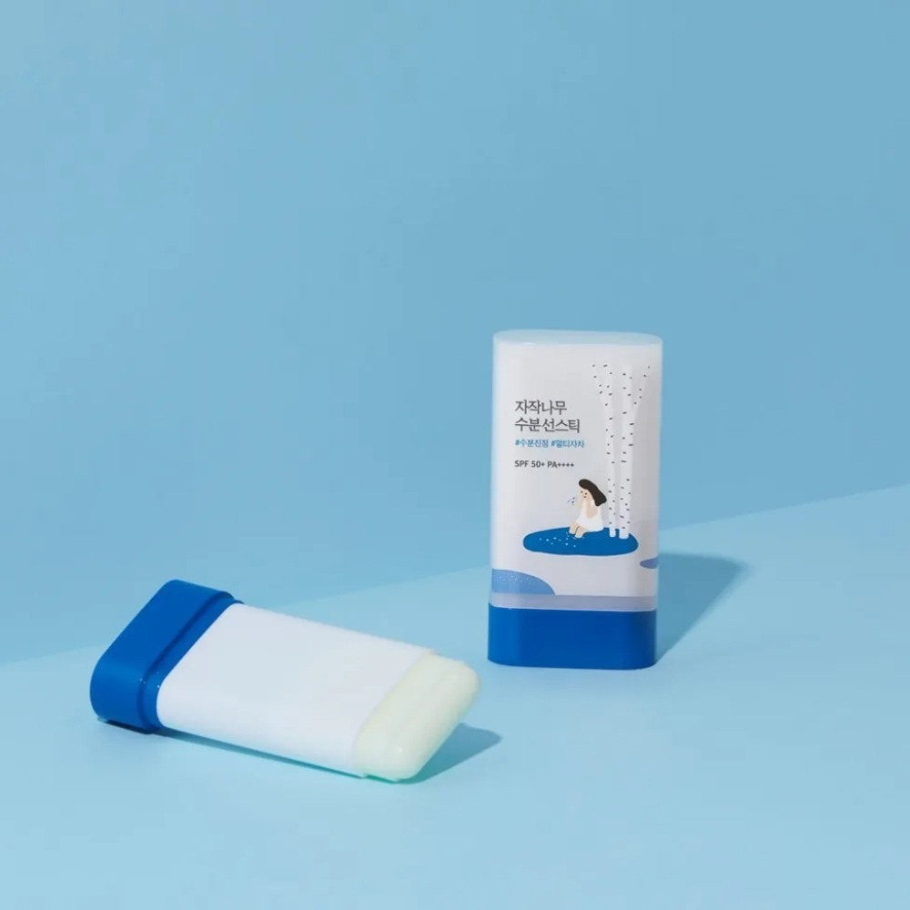 nanito_source_url:https://glowstation.com/wp-content/uploads/ROUND-LAB-Birch-Juice-Moisturizing-Sun-Stick-1.jpg