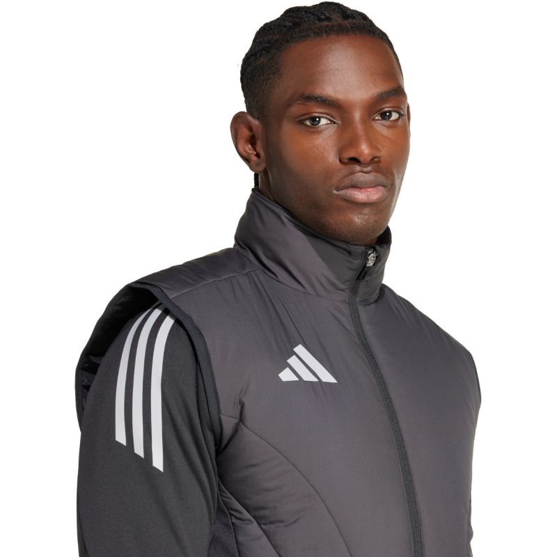 nanito_source_url:https://b2bsportswholesale.net/public/storage/productimages/81/db/ab/ac/1128003/image/xlarge_clean.jpg