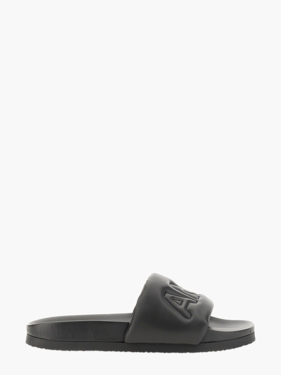 nanito_source_url:https://nokinstyle.com/2352957/leather-slide-sandal.jpg