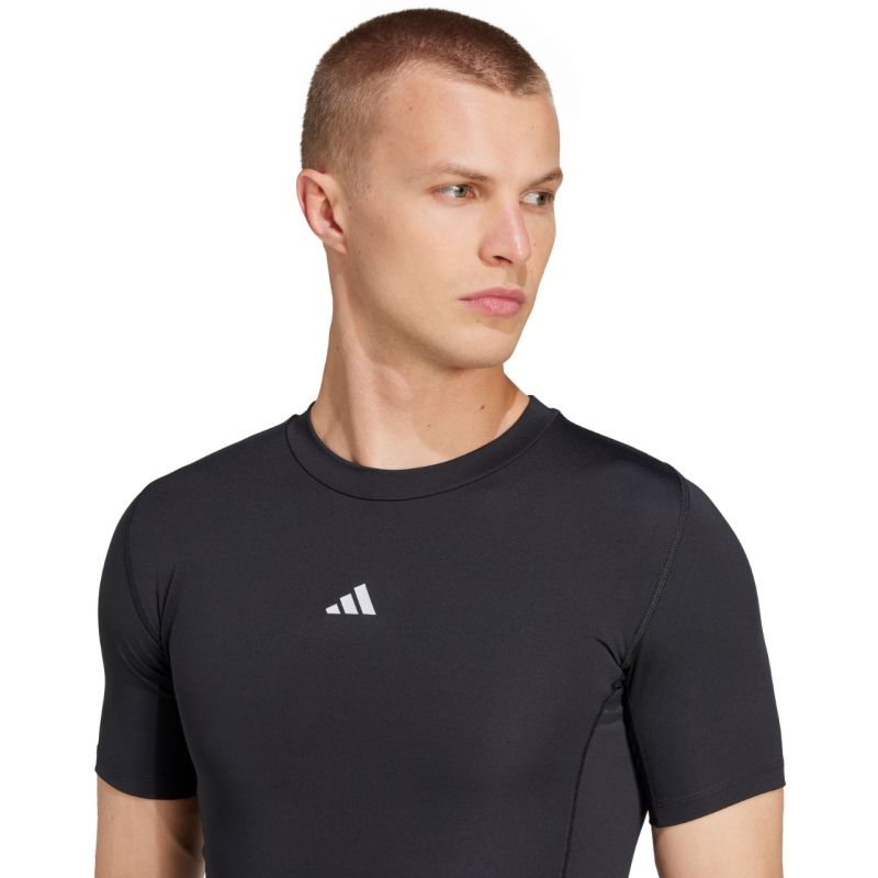 nanito_source_url:https://b2bsportswholesale.net/public/storage/productimages/b6/48/27/87/1485783/image/xlarge_clean.jpg