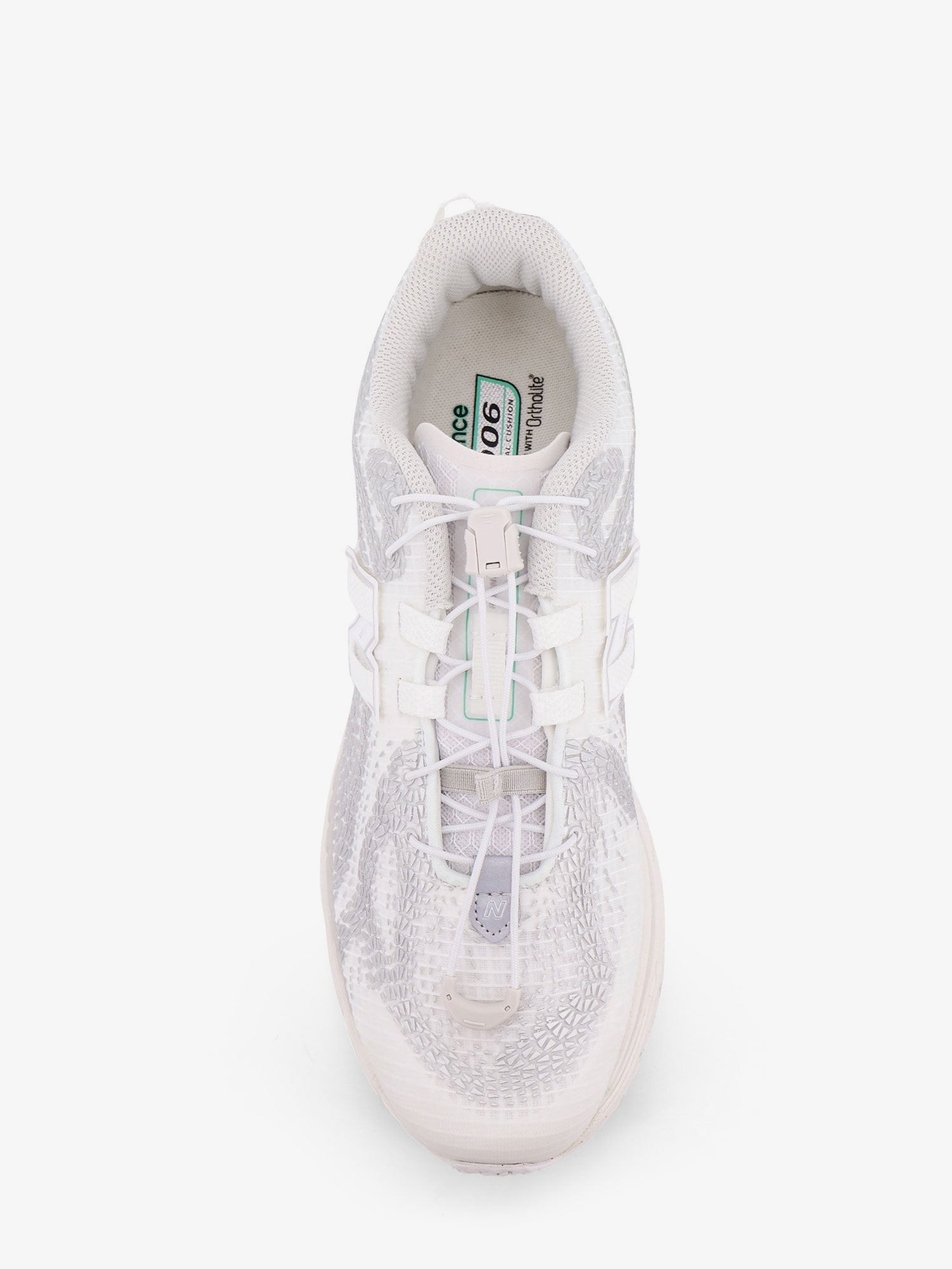nanito_source_url:https://nokinstyle.com/2394408/190611-technical-fabric-sneakers-with-logo-on-the-side.jpg