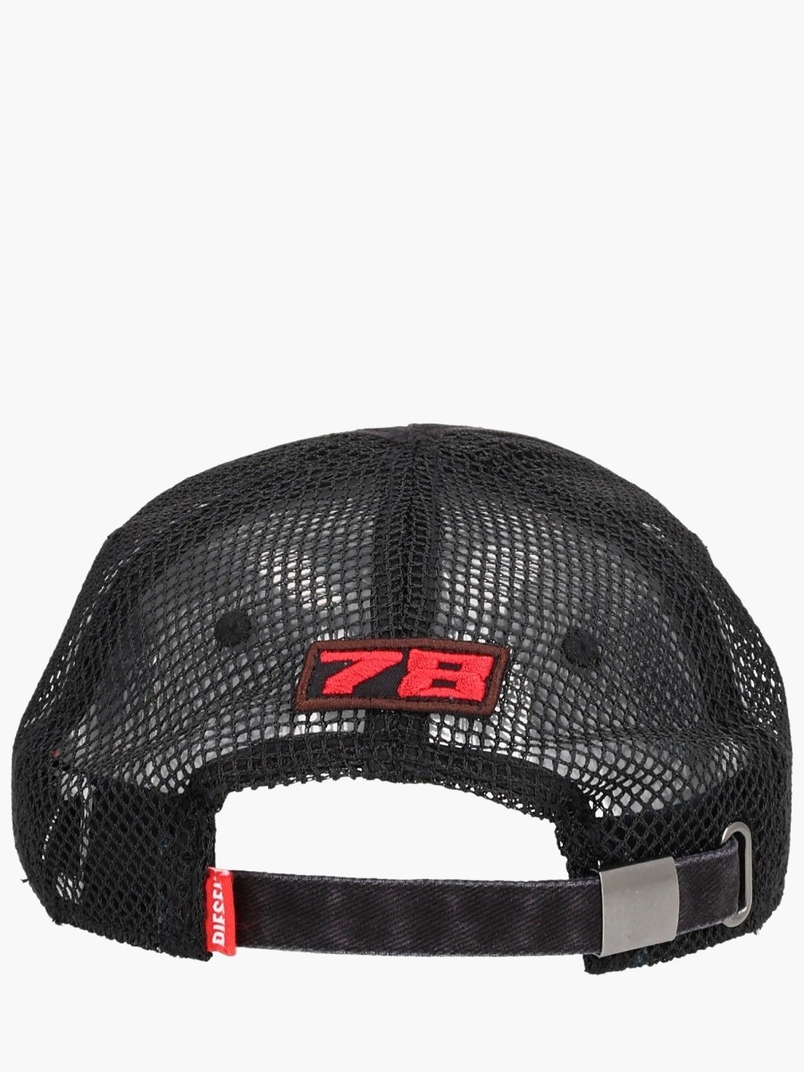 nanito_source_url:https://nokinstyle.com/2371152/baseball-hat-with-logo.jpg