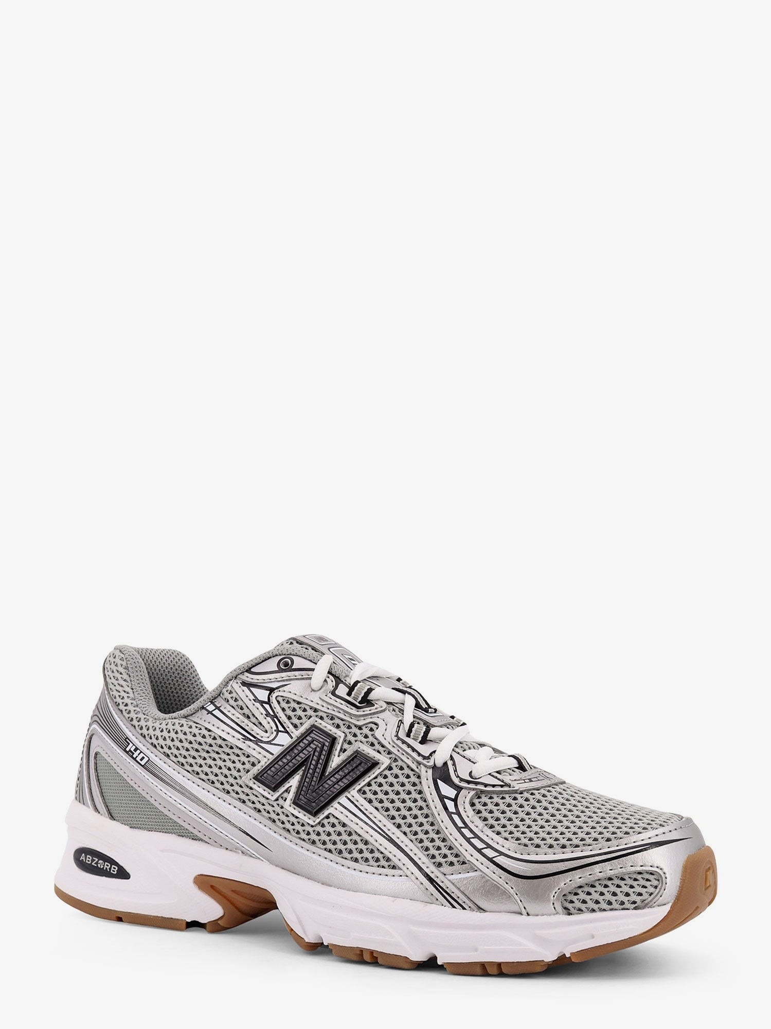 nanito_source_url:https://nokinstyle.com/2397763/740-low-top-mesh-sneakers.jpg