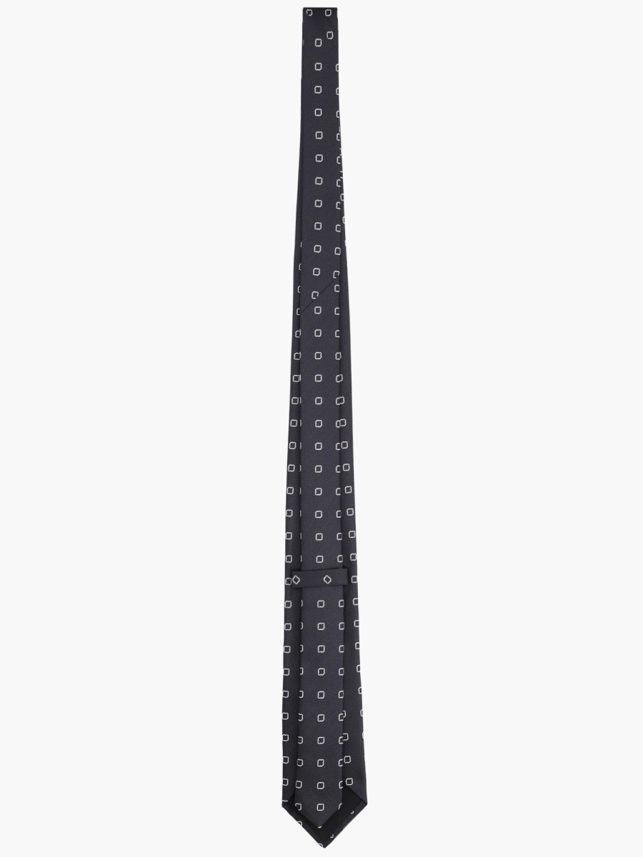 nanito_source_url:https://nokinstyle.com/2342326/silk-blend-tie.jpg