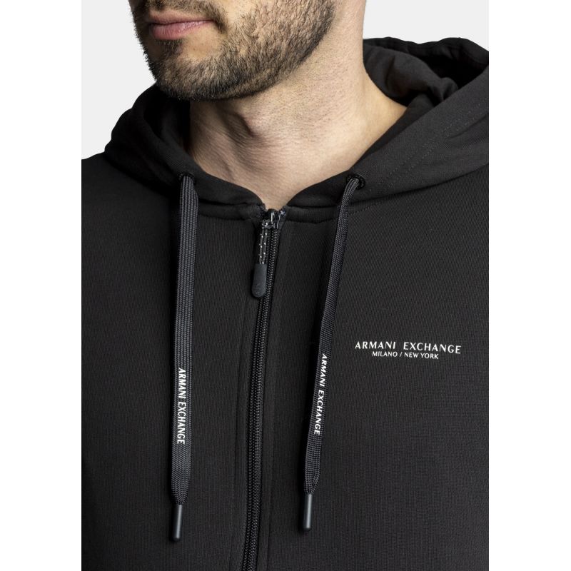 nanito_source_url:https://b2bsportswholesale.net/public/storage/productimages/53/35/8f/e2/1330448/image/xlarge_clean.jpg