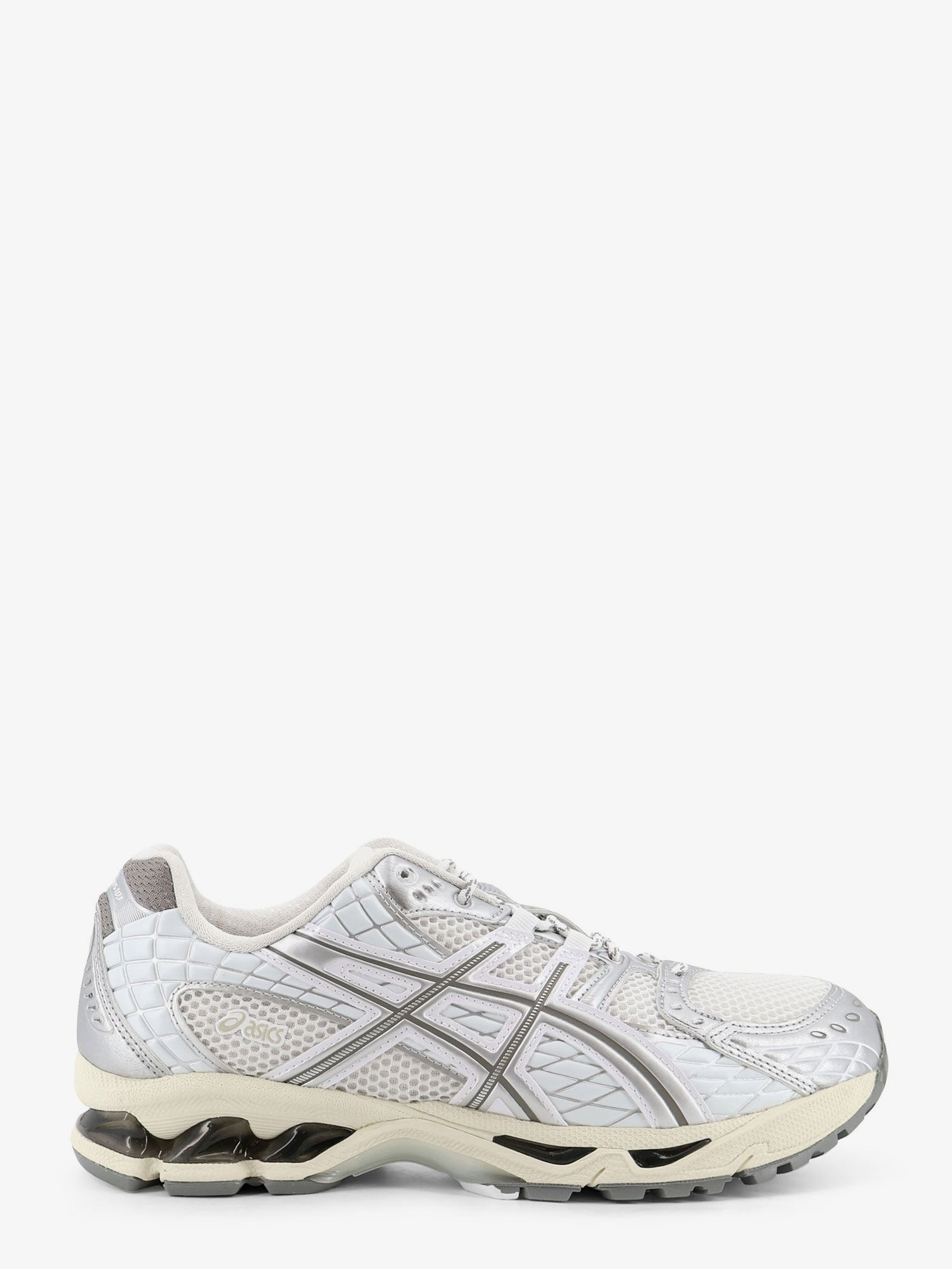 nanito_source_url:https://nokinstyle.com/2442642/gel-nimbus-101-sneakers.jpg