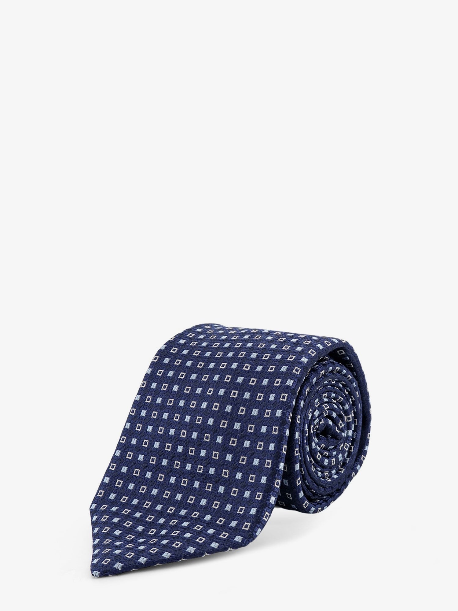 nanito_source_url:https://nokinstyle.com/2390483/silk-tie.jpg