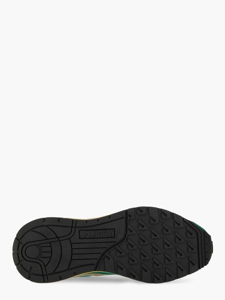 nanito_source_url:https://nokinstyle.com/2381135/reelwind-supervintage-sneaker.jpg