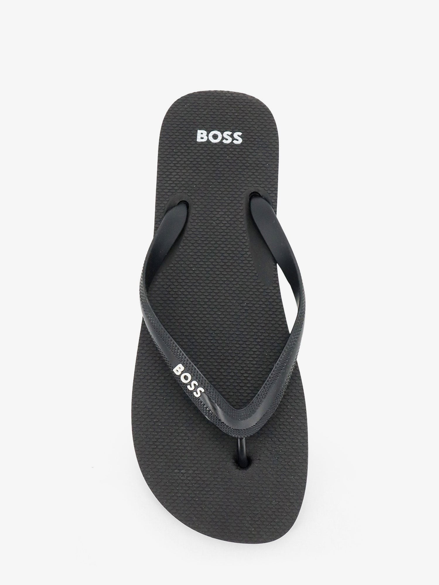 nanito_source_url:https://nokinstyle.com/2437226/rubber-flip-flops-sandals.jpg