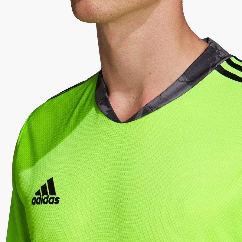 nanito_source_url:https://b2bsportswholesale.net/public/storage/productimages/57/7a/00/a0/543965/image/xlarge_clean.jpg