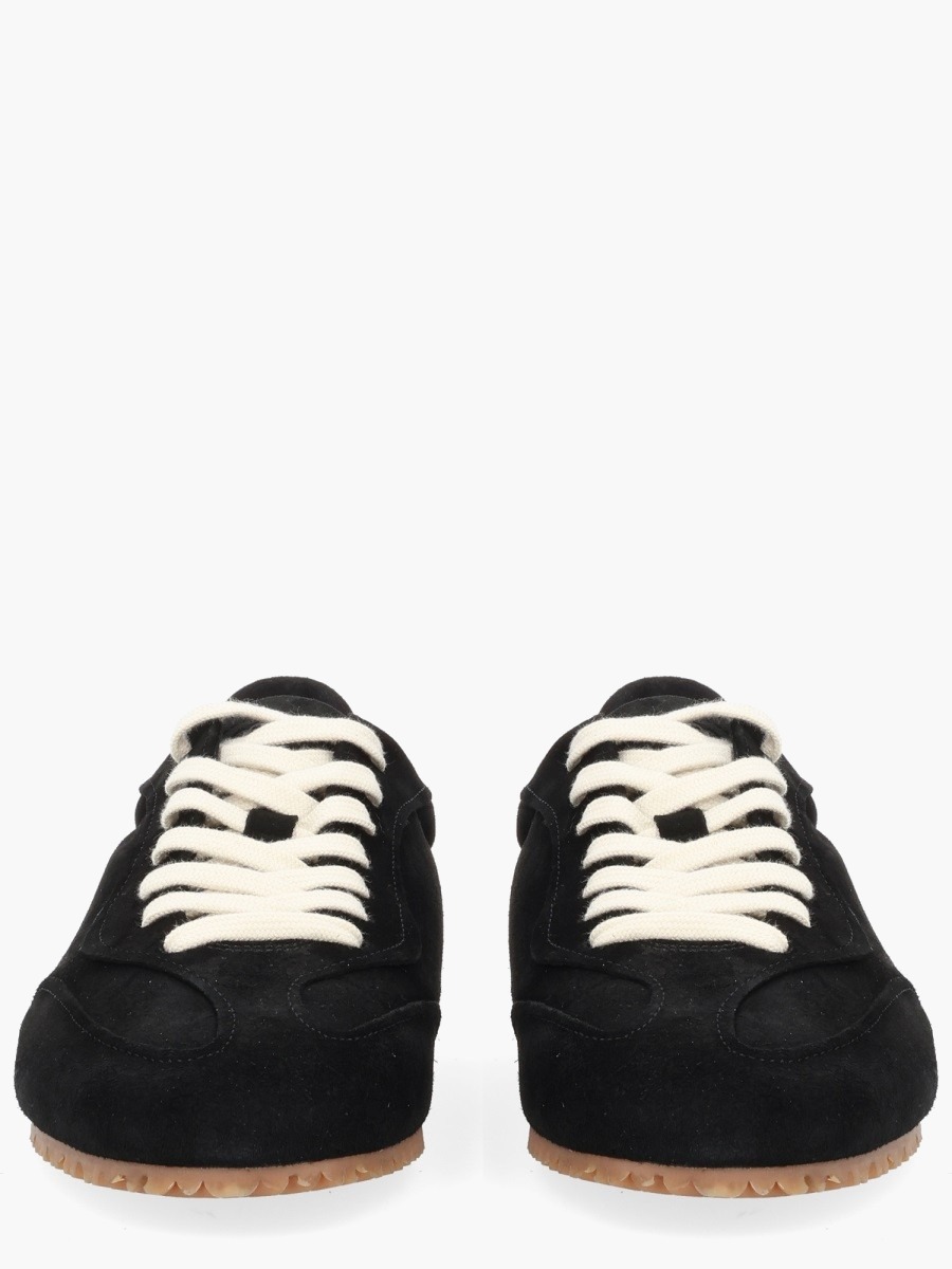 nanito_source_url:https://nokinstyle.com/2340195/daze-runner-sneaker.jpg