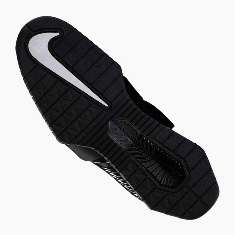 nanito_source_url:https://b2bsportswholesale.net/public/storage/productimages/22/e8/78/07/585688/image/xlarge_clean.jpg