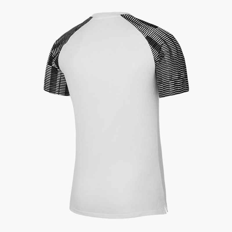 nanito_source_url:https://b2bsportswholesale.net/public/storage/productimages/94/4f/39/b2/846403/image/xlarge_clean.jpg
