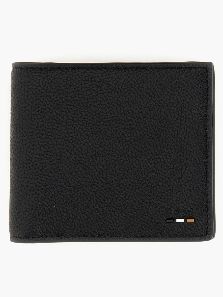nanito_source_url:https://nokinstyle.com/2342338/bi-fold-wallet.jpg