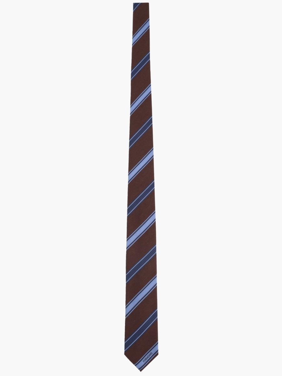 nanito_source_url:https://nokinstyle.com/2414596/cravatta-in-seta.jpg