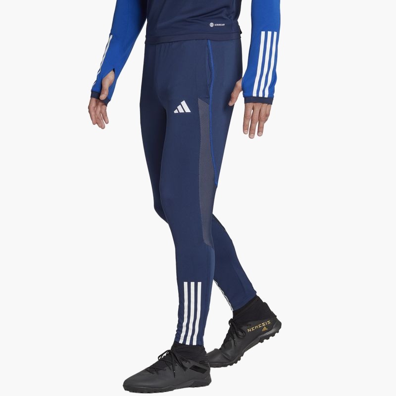 nanito_source_url:https://b2bsportswholesale.net/public/storage/productimages/ef/31/28/4b/2256823/image/xlarge_clean.jpg
