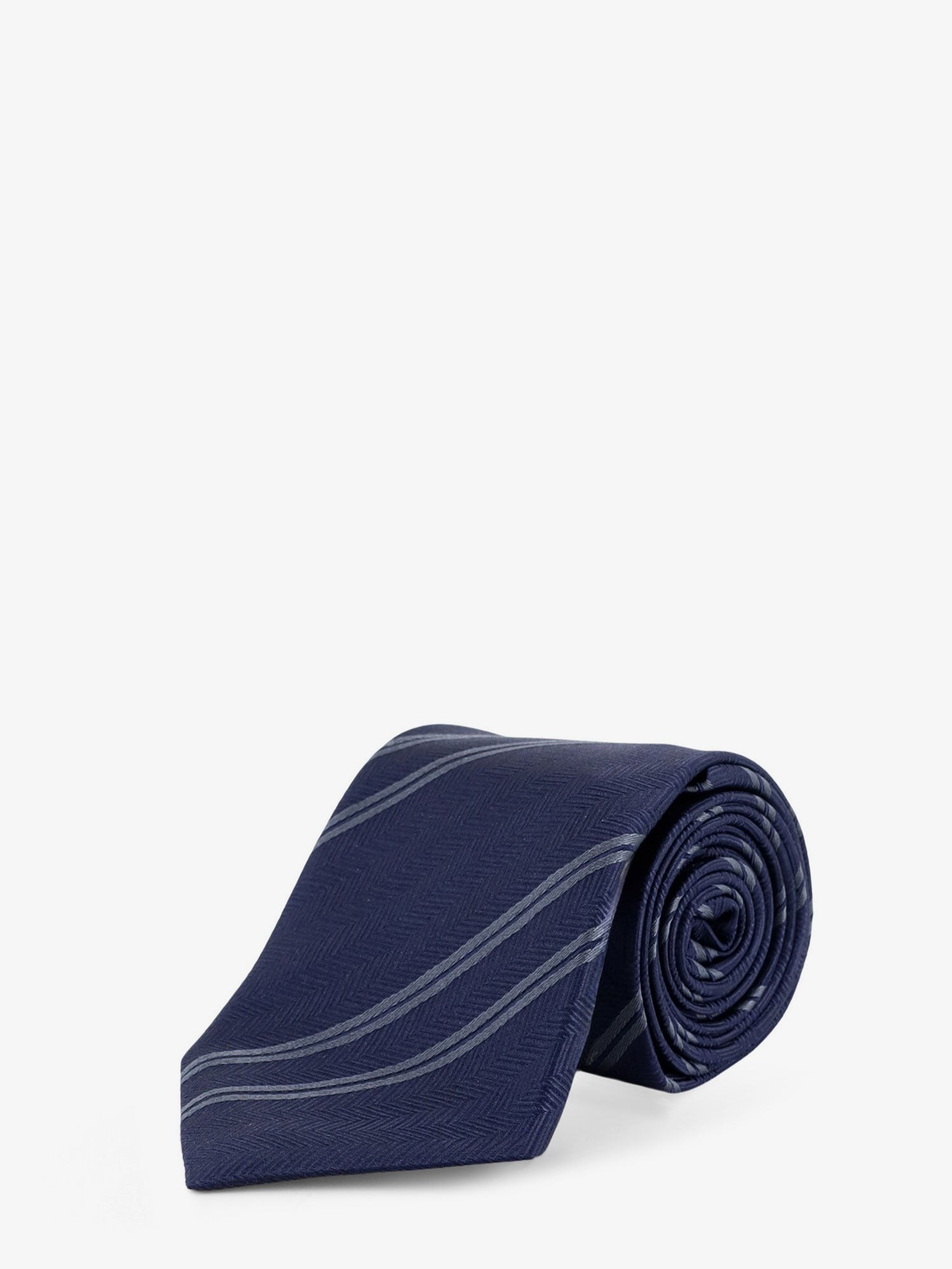nanito_source_url:https://nokinstyle.com/2392667/regimental-motif-silk-tie.jpg