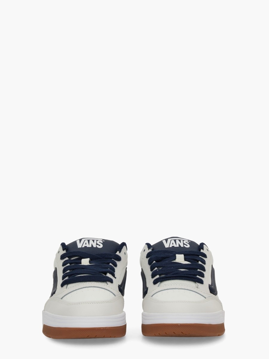 nanito_source_url:https://nokinstyle.com/2386914/sneaker-hylane.jpg