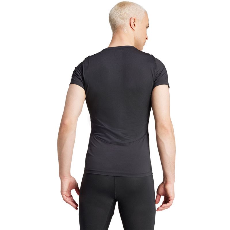 nanito_source_url:https://b2bsportswholesale.net/public/storage/productimages/68/0a/d8/25/1097690/image/xlarge_clean.jpg