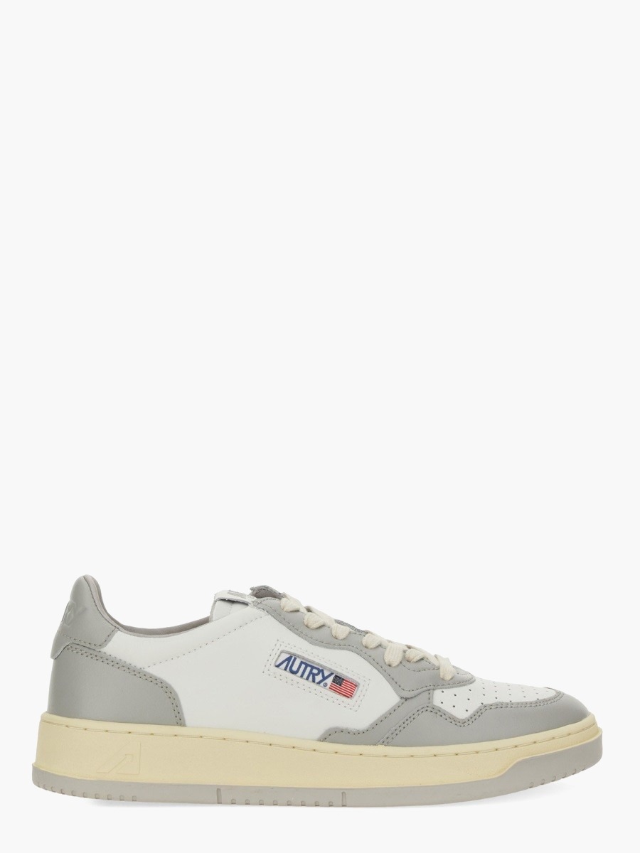 nanito_source_url:https://nokinstyle.com/2336746/medalist-low-sneaker.jpg