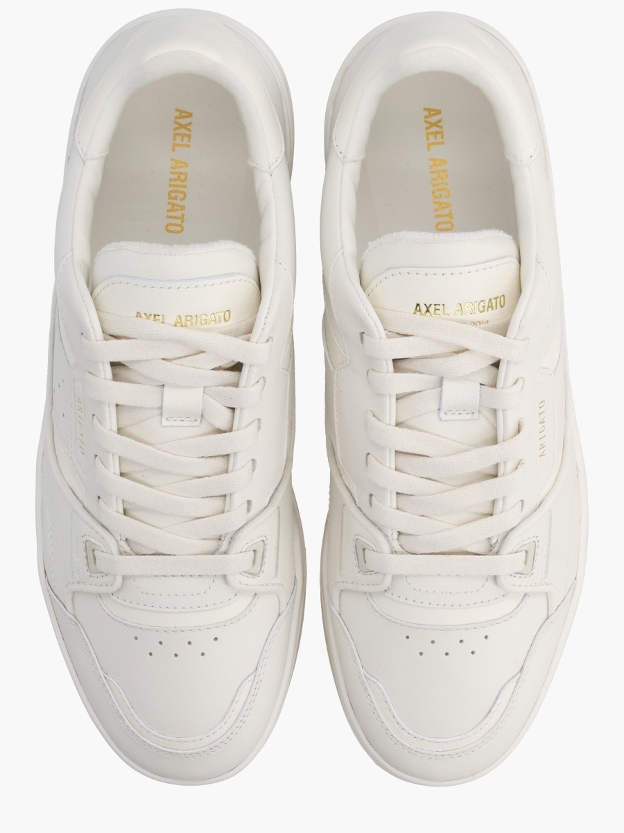 nanito_source_url:https://nokinstyle.com/2336857/sneaker-clay.jpg