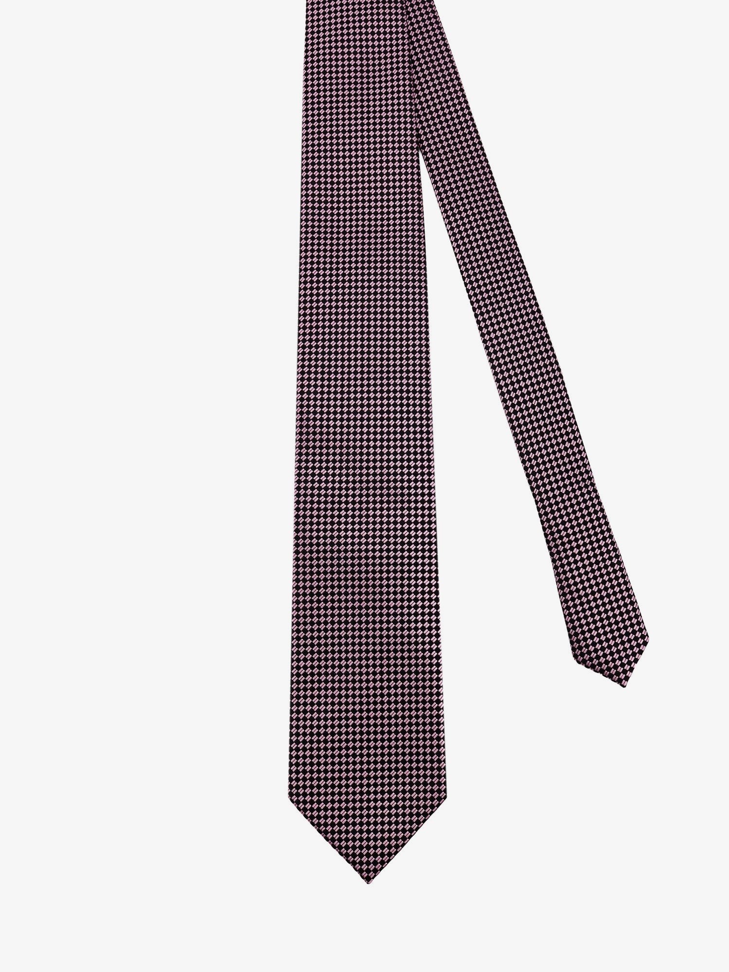 nanito_source_url:https://nokinstyle.com/2402274/silk-tie.jpg