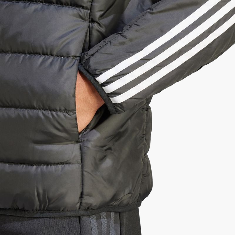nanito_source_url:https://b2bsportswholesale.net/public/storage/productimages/11/c0/88/2b/1074075/image/xlarge_clean.jpg