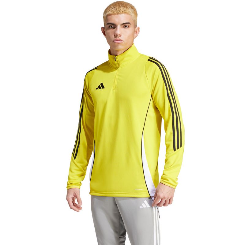 nanito_source_url:https://b2bsportswholesale.net/public/storage/productimages/9b/91/97/db/1092957/image/xlarge_clean.jpg