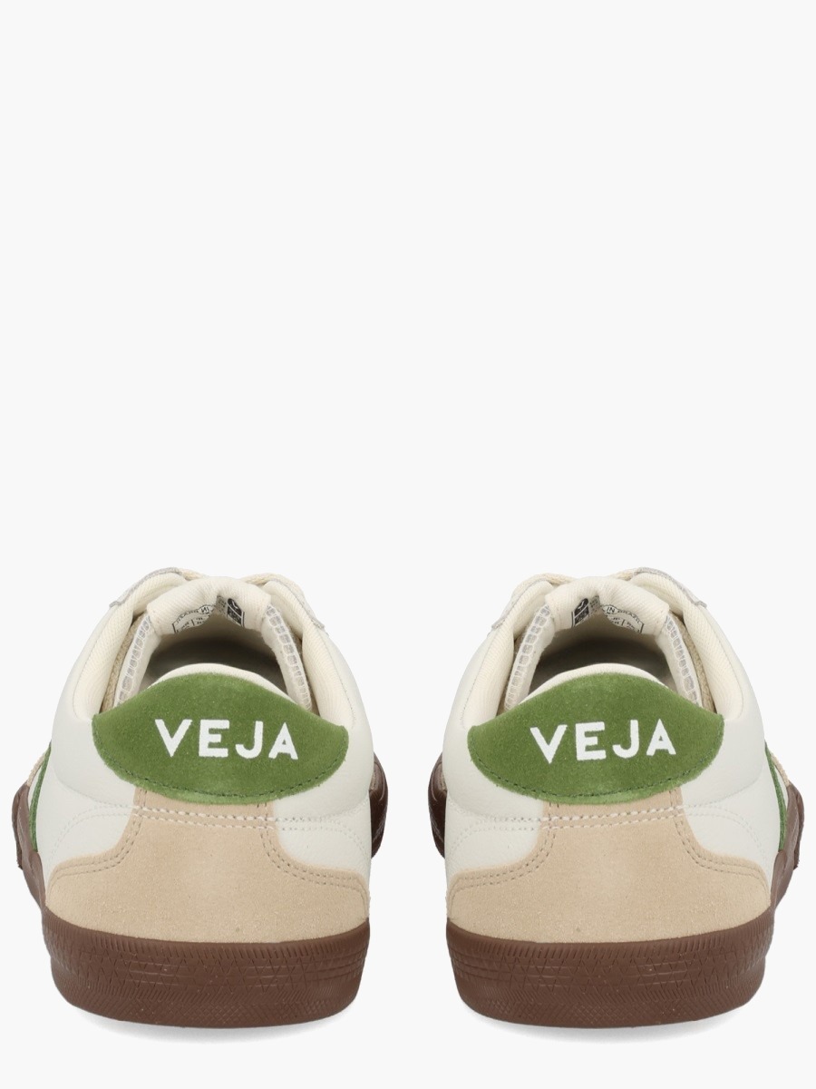 nanito_source_url:https://nokinstyle.com/2374050/volley-sneaker.jpg