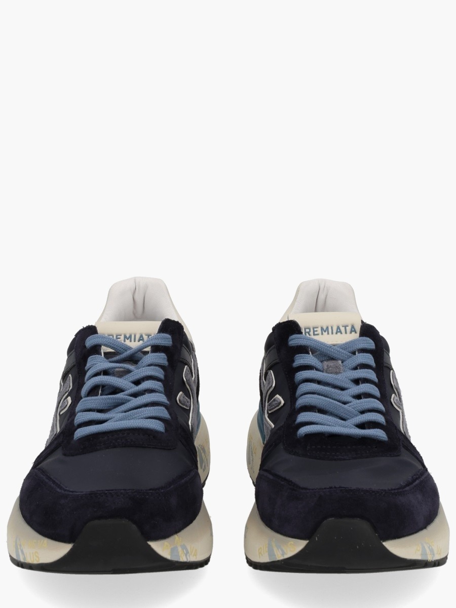 nanito_source_url:https://nokinstyle.com/2375085/sneaker-mick.jpg