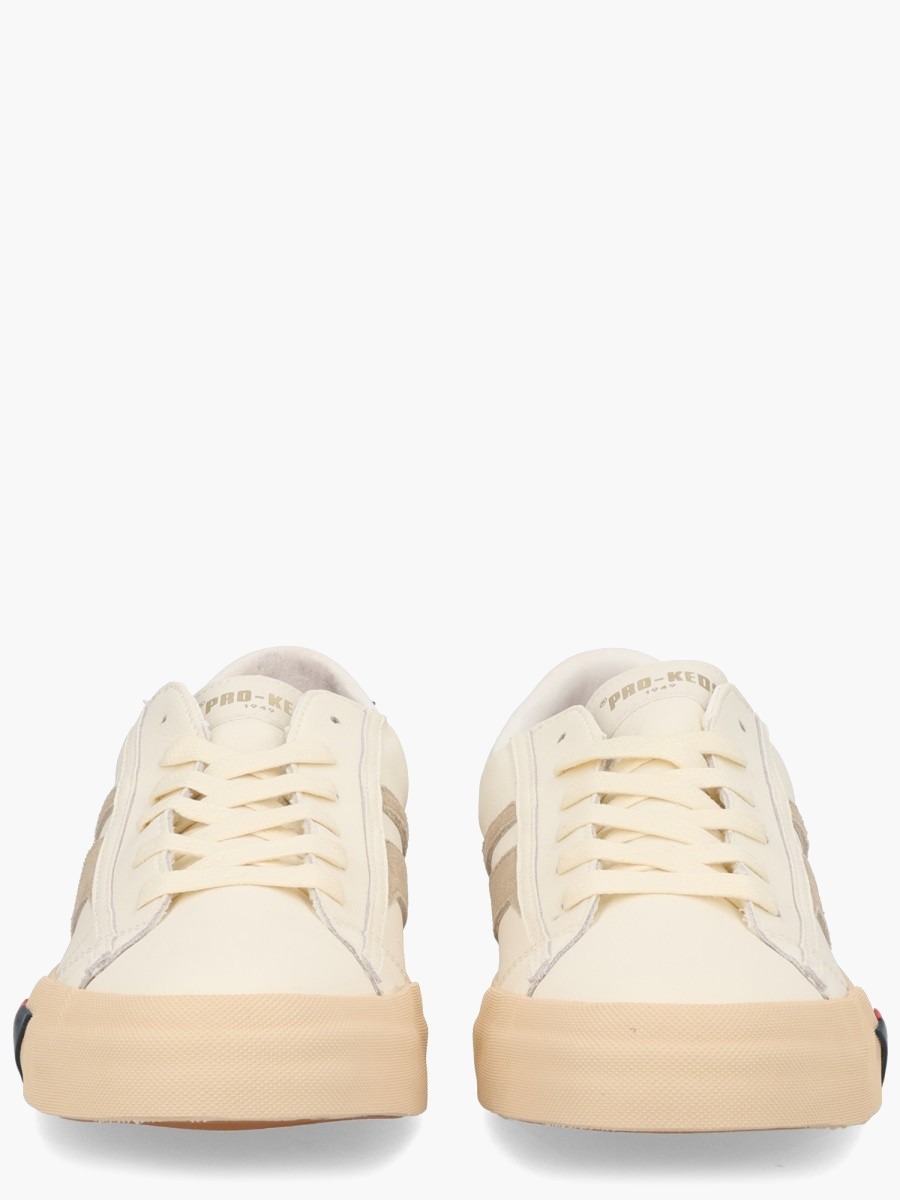 nanito_source_url:https://nokinstyle.com/2342634/royal-classic-sneaker.jpg