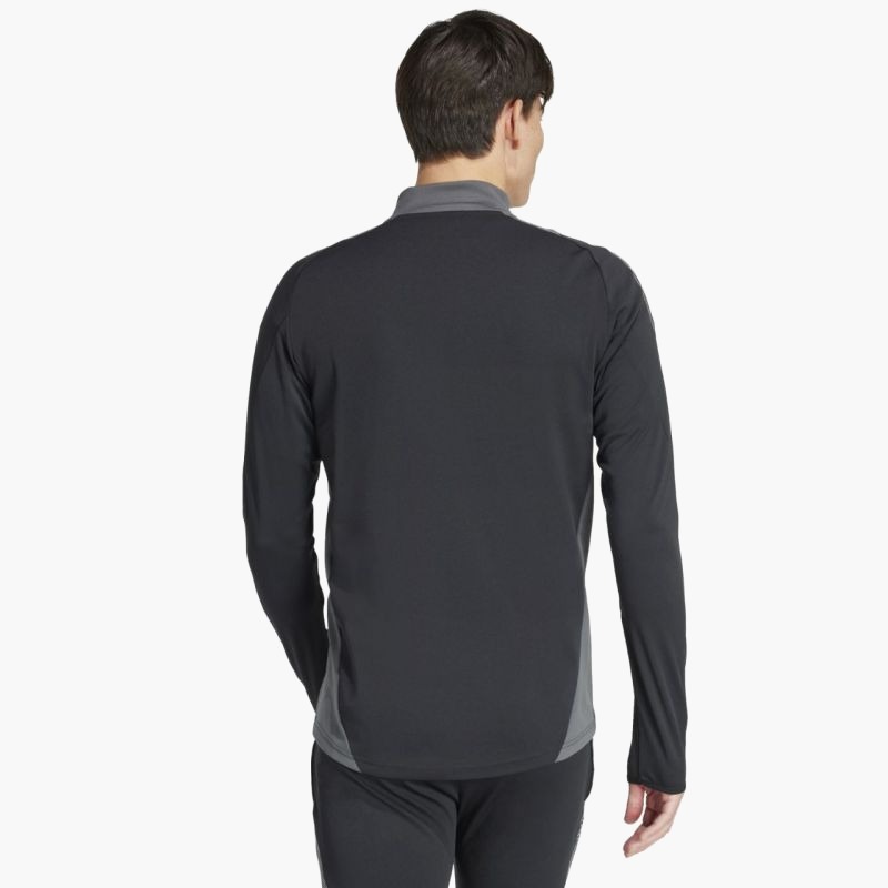 nanito_source_url:https://b2bsportswholesale.net/public/storage/productimages/7f/6c/e1/3d/1053273/image/xlarge_clean.jpg