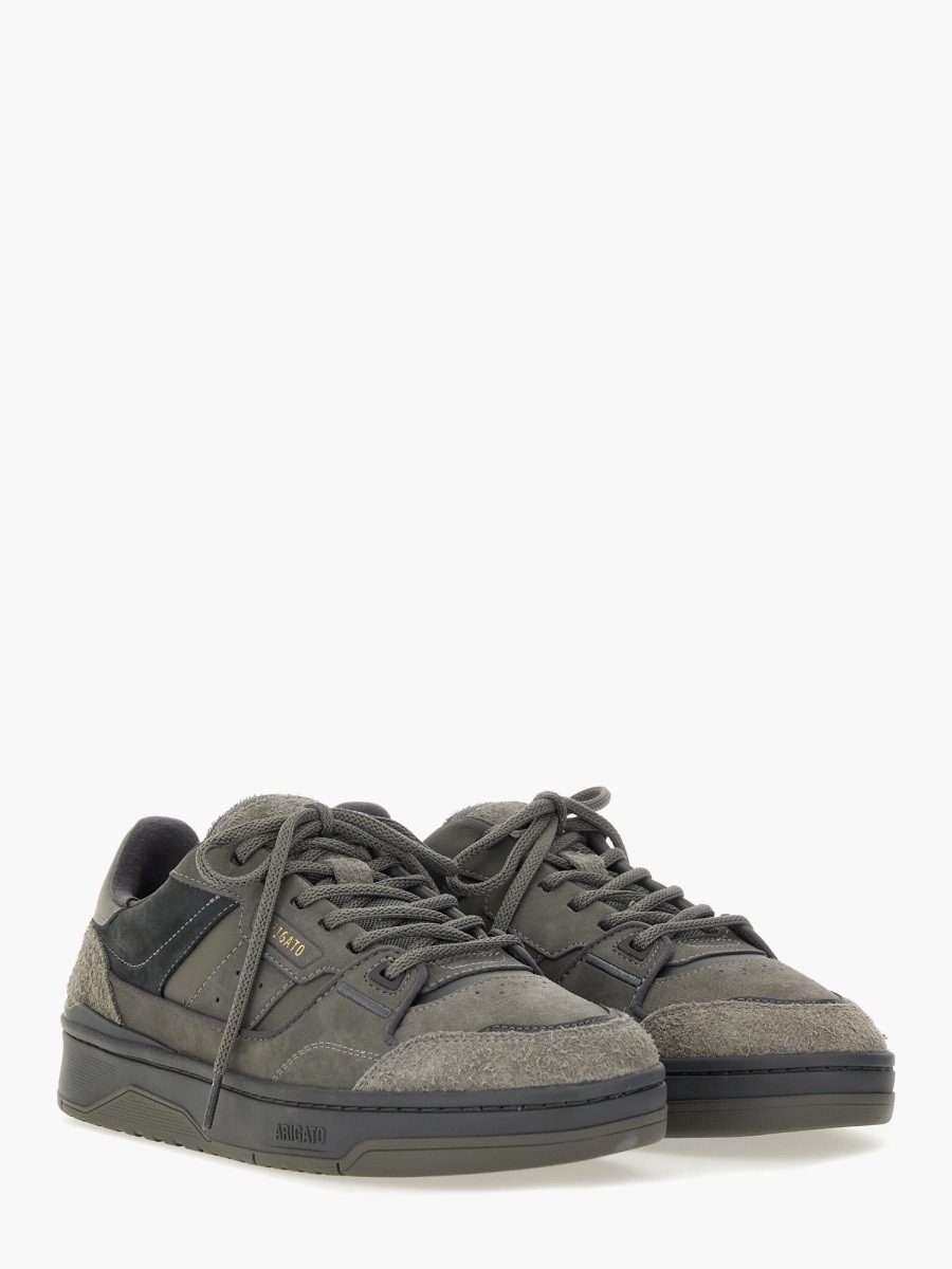 nanito_source_url:https://nokinstyle.com/2373848/sneaker-clay.jpg