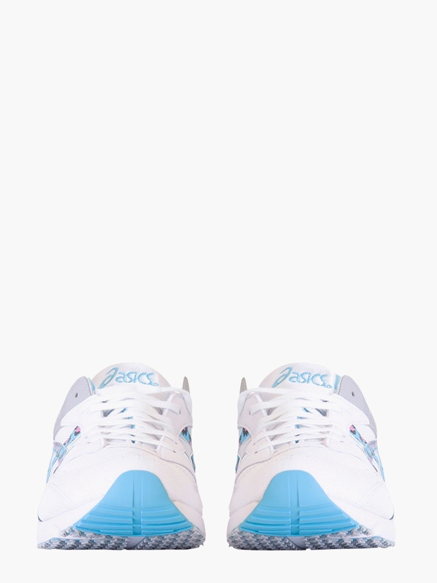 nanito_source_url:https://nokinstyle.com/2355543/sneaker-comme-des-garcons-shirt-x-asics.jpg