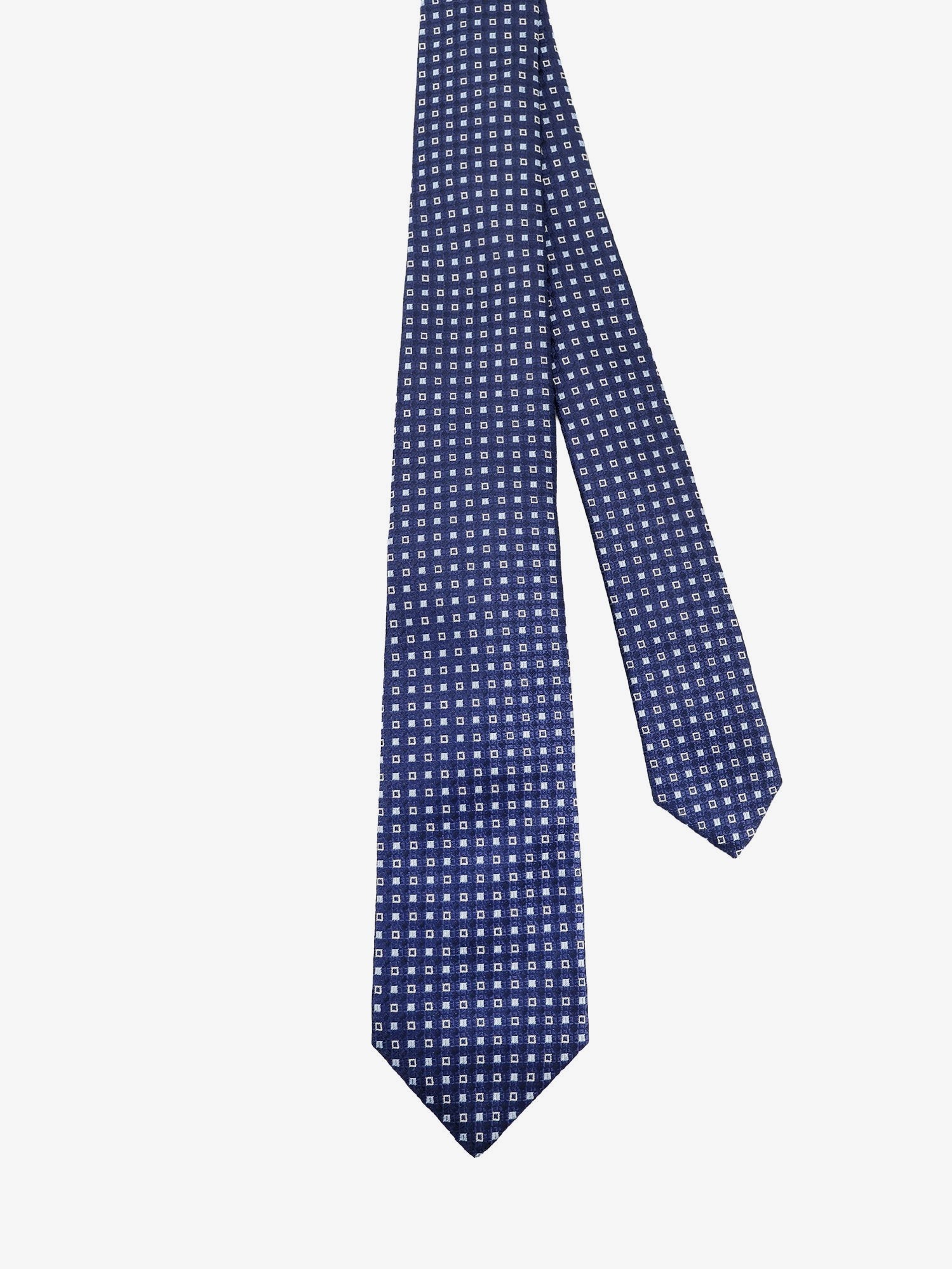 nanito_source_url:https://nokinstyle.com/2390484/silk-tie.jpg