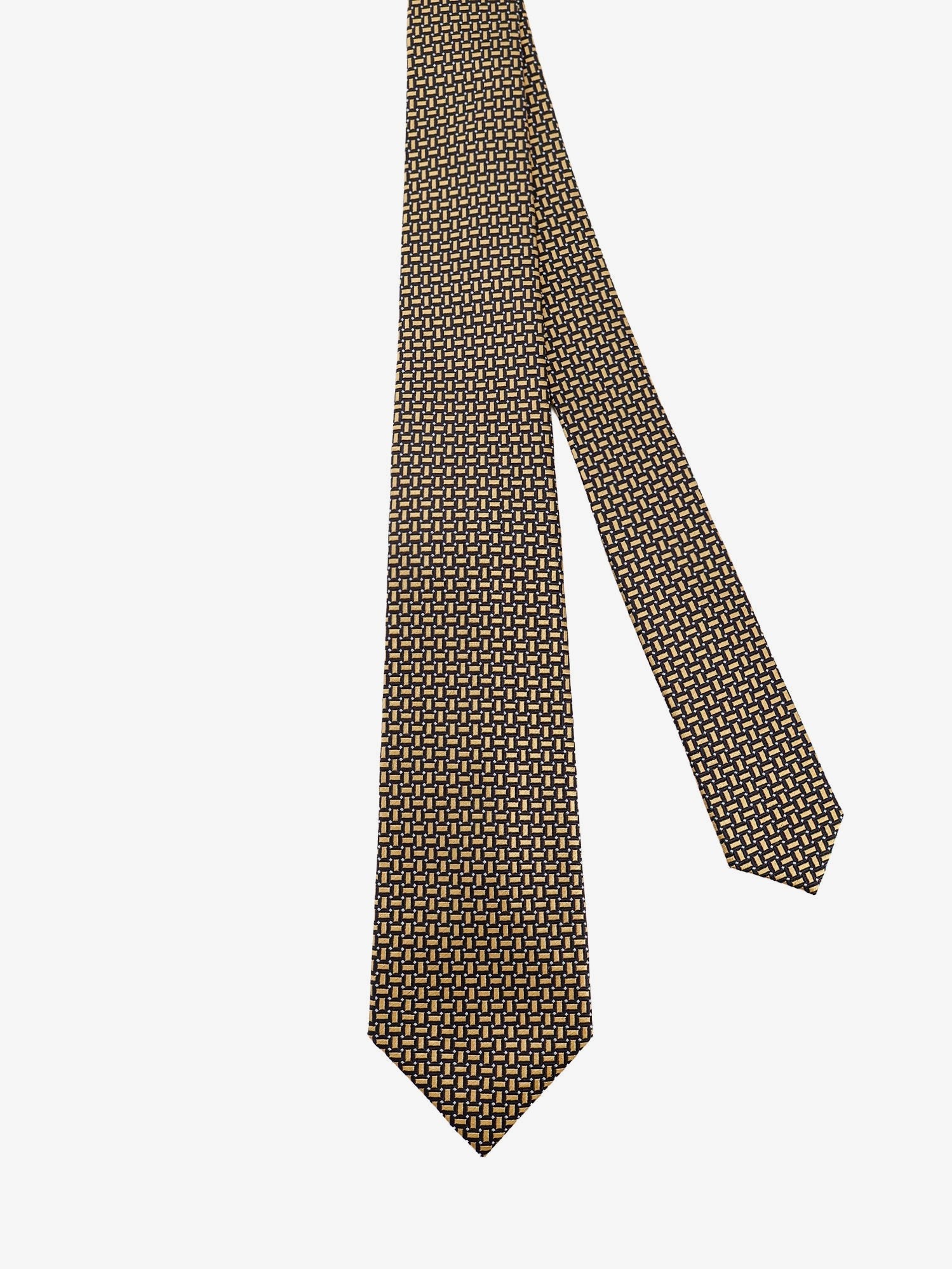 nanito_source_url:https://nokinstyle.com/2390492/silk-tie.jpg