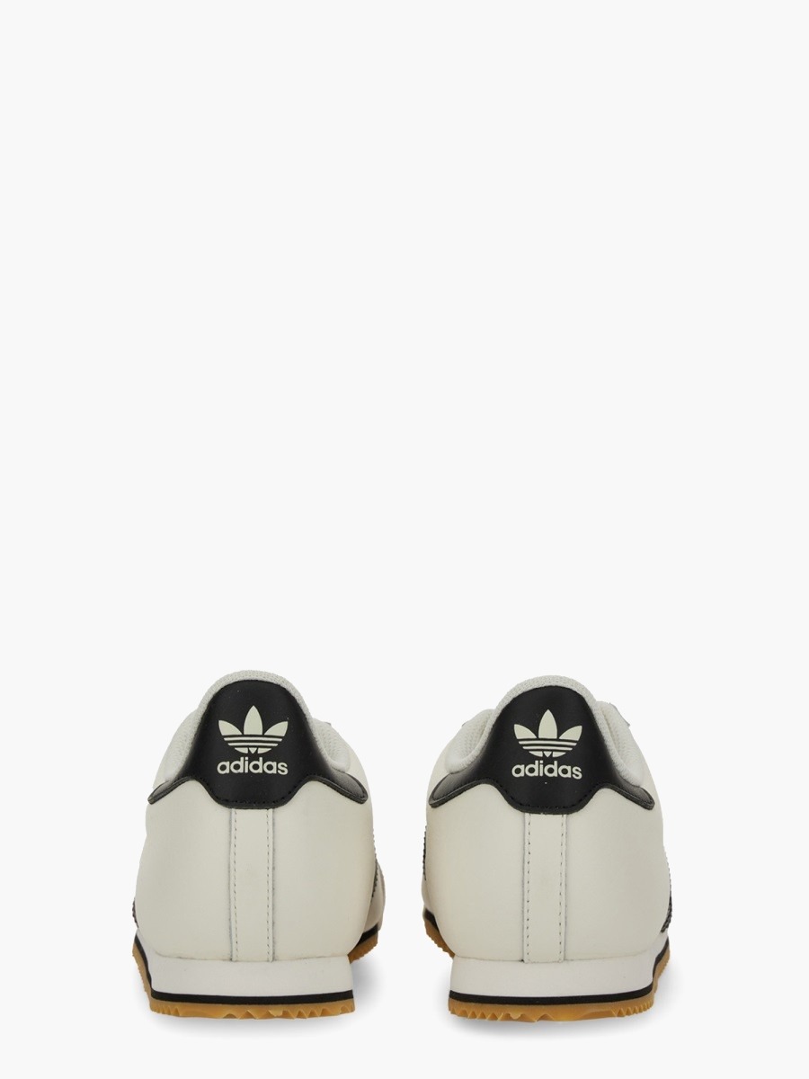 nanito_source_url:https://nokinstyle.com/2387436/k74-kick-sneaker.jpg