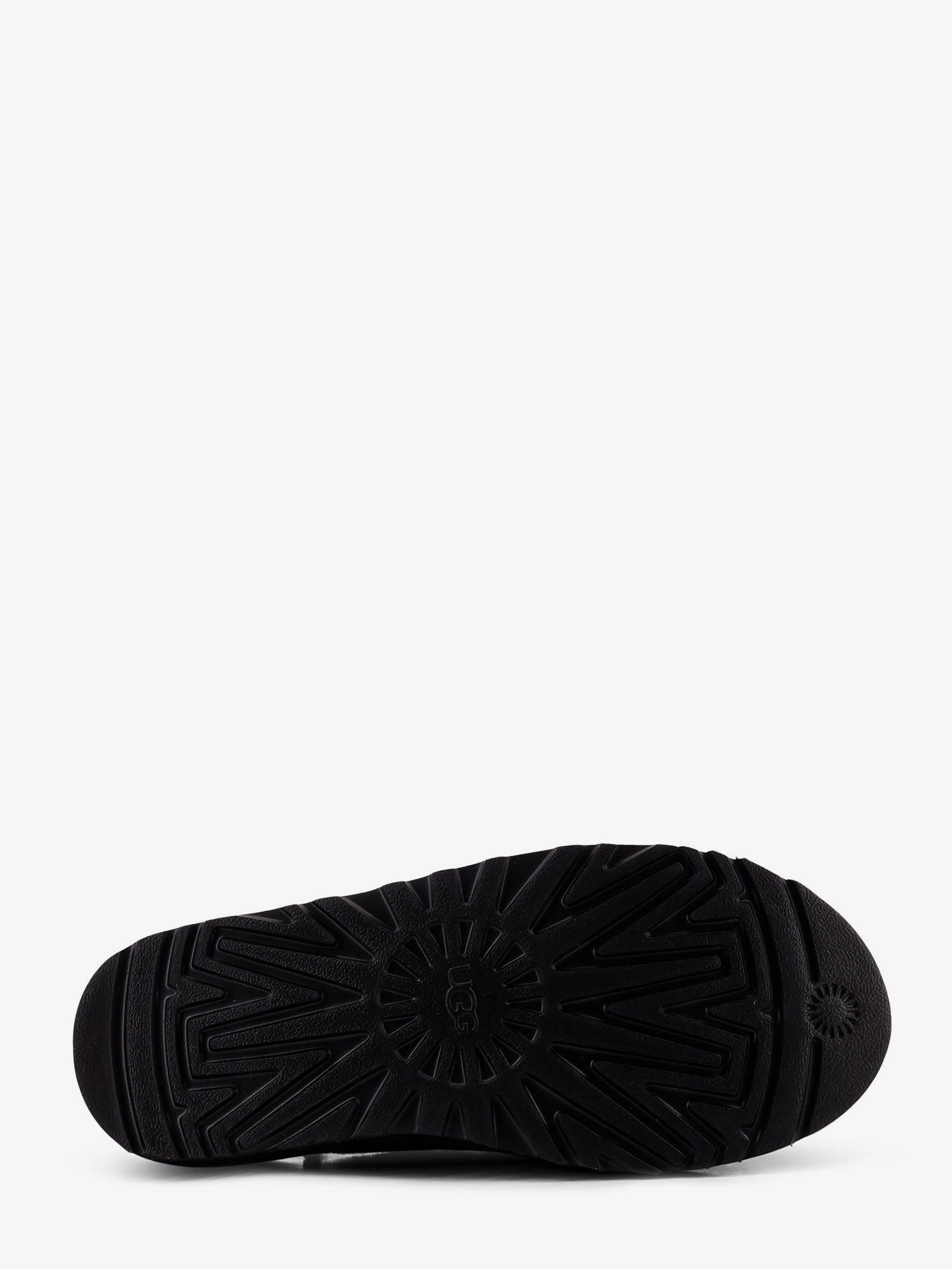 nanito_source_url:https://nokinstyle.com/2399820/m-classic-micro-suede-sandals.jpg